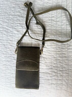 The Good Collective Leather Phone Crossbody Bag Olive Green Wallet Purse